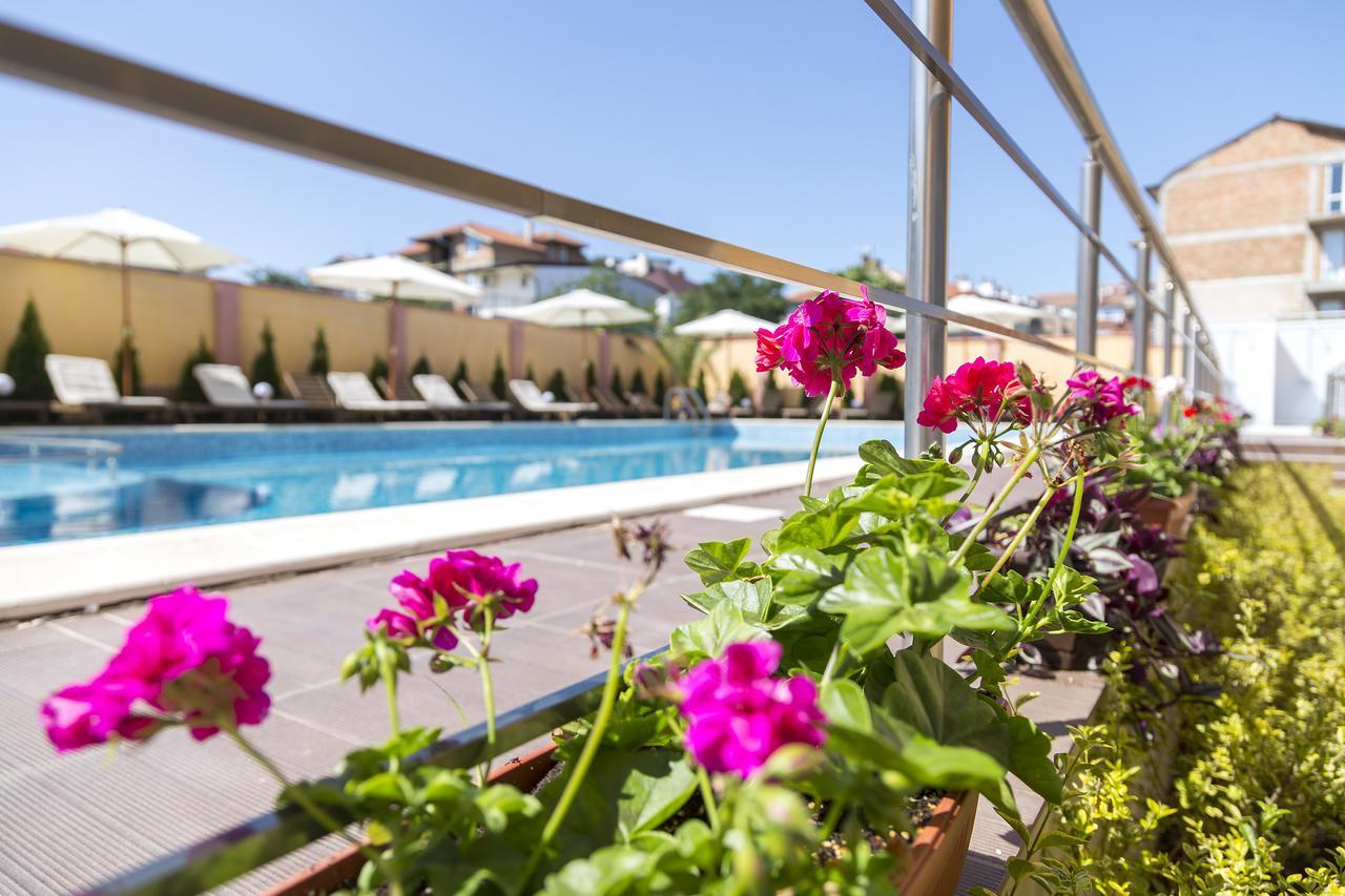 Boutique Wellness Hotel Ambrosia تشيرنوموريتس المظهر الخارجي الصورة